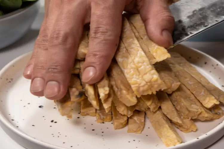 Berbagai ide olahan tempe untuk ide masakan (Pexels Cottonbro)