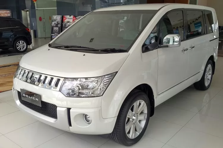 Toyota Innova Kalah Telak Bung Ini Dia Mitsubishi Delica Mobil Mpv