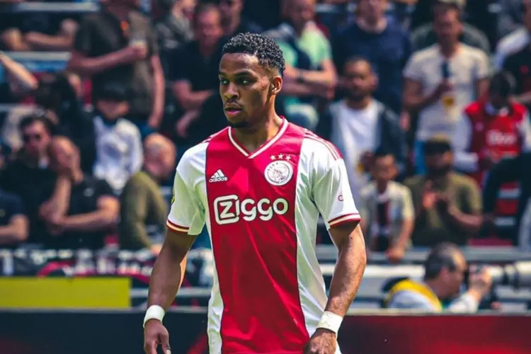 Jurrien Timber Semakin Dekat Tinggalkan Ajax, Siap Hijrah ke Inggris Bersama Arsenal (Instagram&nbsp;@JurrienTimber)