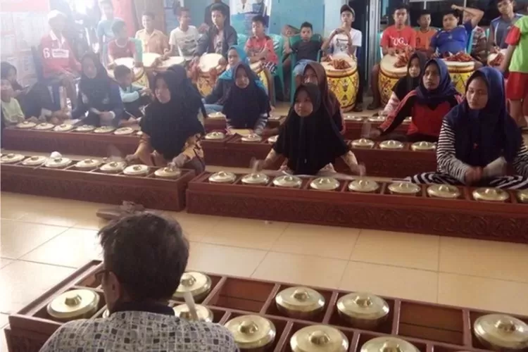 Inilah talempong, alat musik tradisional Minangkabau, Sumatera Barat