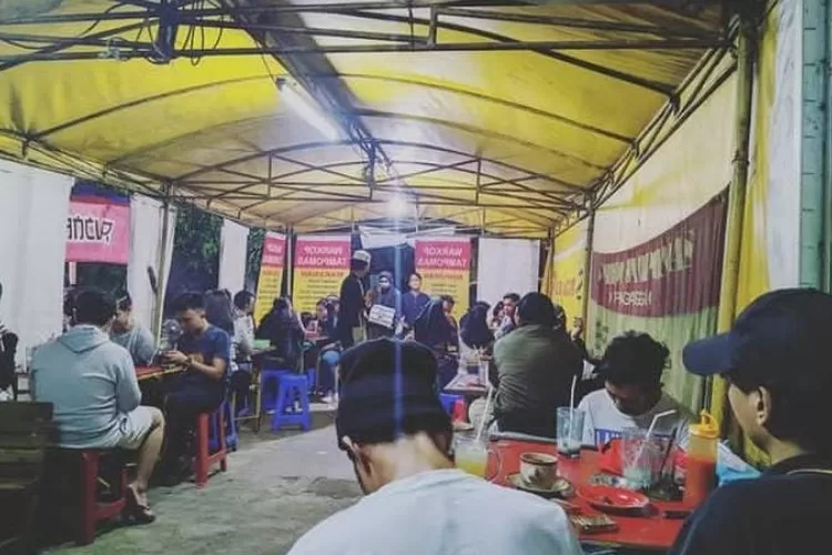 Warkop Tampomas VIP, wisata kuliner malam Bogor. (instagram/tampomas.vip)