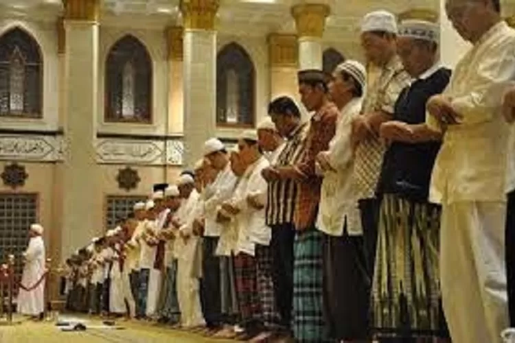 Basmalah Surat Al Fatihah Dalam Shalat Jahr Dibaca Pelan Atau Tidak ...