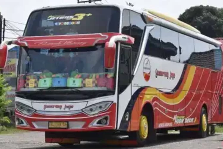 Harga Tiket Bus Murah di Padang, Gumarang Jaya Sang Legenda Cindue Mato Siap Berpacu Lintasi Pu;a Jawa
