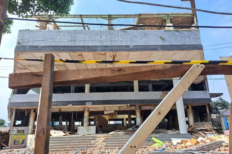 Ingin Kembalikan Kejayaan Pasar Gembrong, Perumda PPJ Mulai Bongkar Pasar Sukasari (Riky Iskandar)