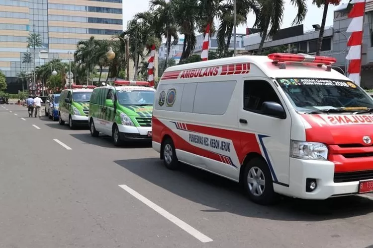 Iringan mobil Ambulance 24 jam 