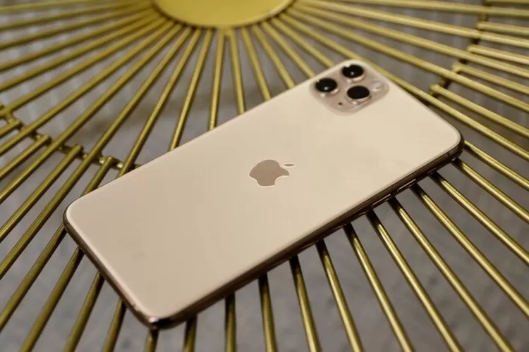 Daftar HP dengan kualitas kamera terbaik mirip iPhone 11 (Laros Media)