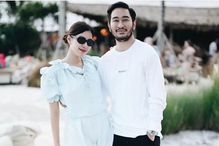 Jeje Govinda dan Syahnaz Sadiqah hingga kini tidak ada memberikan klarifikasi kepada publik mengenai isu perselingkuhan antara Syahnaz dengan Rendy Kjaernett (Dok. Instagram @syahnazs)