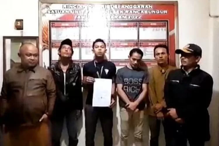 Ini Dia Sosok AL, Sang Mantan Pacar Yang Bikin Anggi Anggraeni Kabur ...