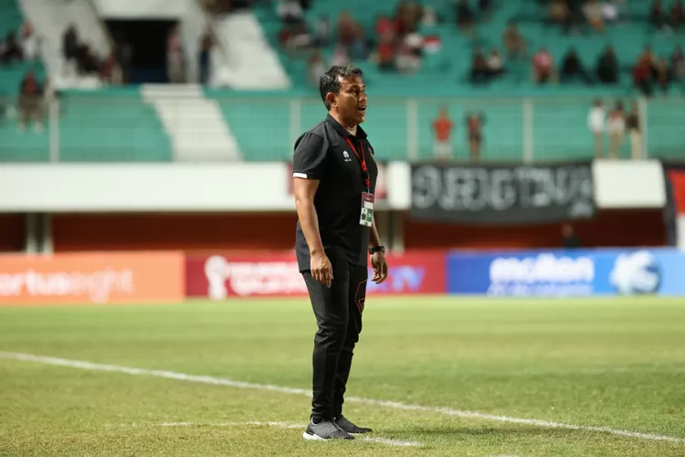 Pelatih kepala Timnas Indonesia U-17 Bima Sakti Tukiman   (pssi.org)