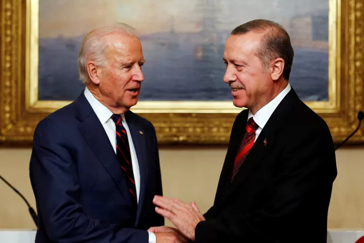 &nbsp;  Joe Biden Lakukan Panggilan Telepon dengan Presiden Turki Erdogan untuk Beri Dukungan Swedia Gabung NATO/ Lapressa