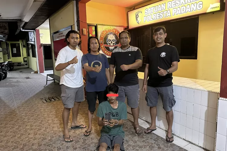 Maling Handphone Warga Saat Membeli Durian di Siteba, Seorang Pria Diringkus Tim Klewang Polresta Padang (ist)