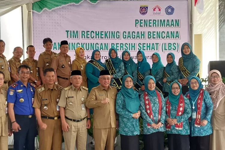 CIMPAEUN &ndash; Kelurahan Cimpaeun dapat penilaian tahap II dari tim rechecking Gagah Bencana dan Lingkungan Bersih Sehat (LBS) tingkat Provinsi Jawa Barat (Jabar) 2023. Hal ini guna menetapkan lokasi terbaik dalam menentukan juara. Walikota Depok, Mohammad Idris menyambut baik kedatangan Tim rechecking 