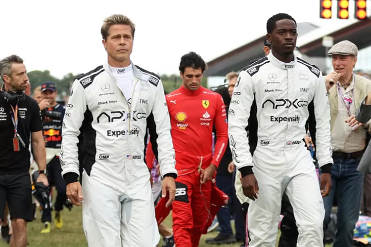 Brad Pitt hadir dalam F1 GP Inggris untuk pembuatan film terbarunya.  (Formula 1)