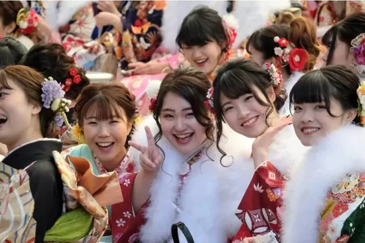 Foto: Gadis-Gadis Jepang Merayakan Hari Kedewasaan (Istimewa)