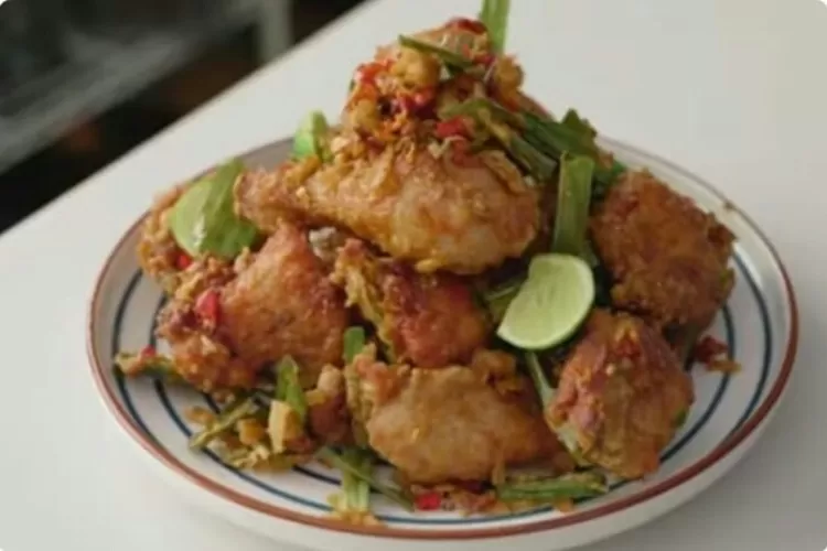 Cocok Jadi Menu Lauk Makan Siang, Resep Masakan Ayam Goreng Pandan Ala ...