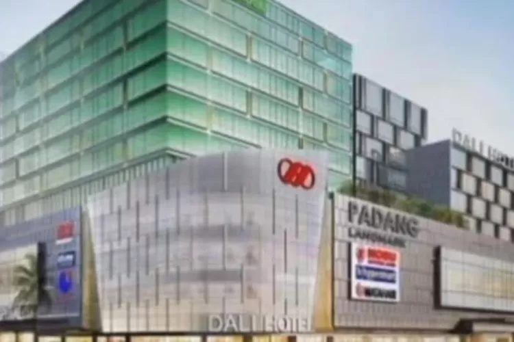 Padang Landmark Mall, salah satu proyek mangkrak di Padang (Tangkapan layar Youtube 3 ASA Channel)