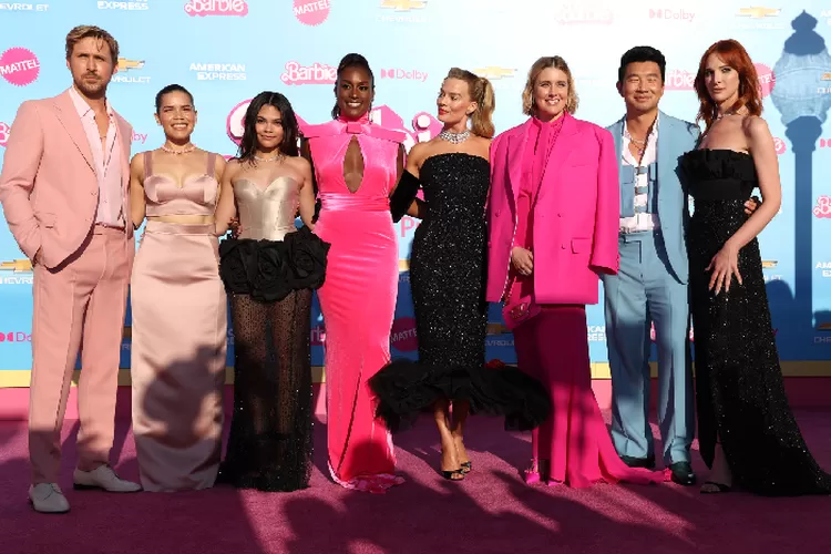 Nikmati keseruan dan keindahan dalam Barbie World Premiere, film terbaru yang dibintangi oleh Margot Robbie dan Ryan Gosling (Twitter @barbiethemovie)