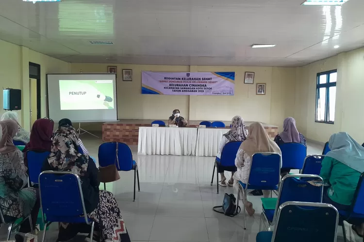 Saat penyuluhan kelurahan sehat yang dilakukan UPTD Puskesmas Cinangka, berlangsung di aula Kelurahan Cinangka, Kecamatan Sawangan.