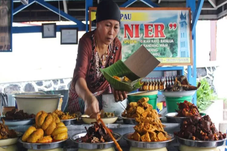 Makanan Khas di Sumatera Barat   (saribundo.biz)