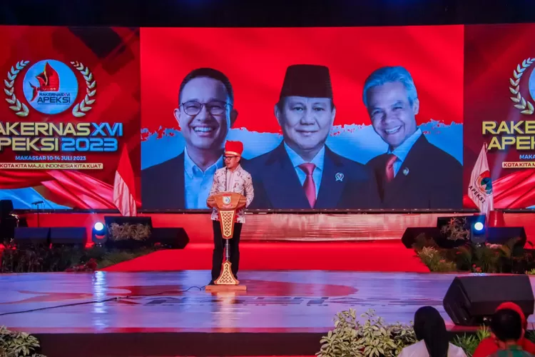 Ketua APEKSI yang juga Wali Kota Bogor Bima Arya saat memberikan sambutan