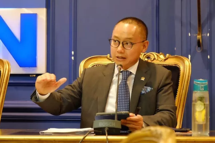 Sekretariat Jenderal PAN menyebut Andre Rosiade pantas menjadi Gubernur Sumatera Barat, alasannya ini.