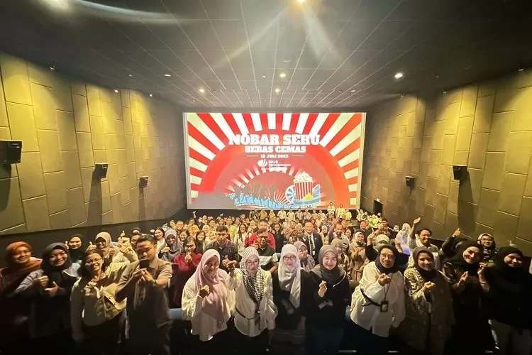 NOBAR: Badan Penyelenggara Jaminan Sosial (BPJS) Ketenagakerjaan Cabang Depok mengadakan nonton bareng (Nobar) bersama perusahaan binaan, di CGV Cinemas Depok Mall, pada Rabu (12/7).