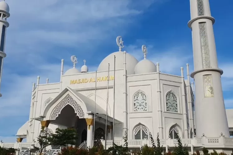 Masjid Al Hakim salah satu terpopuler di Sumatera Barat (YouTube @rinaldimunir5569)