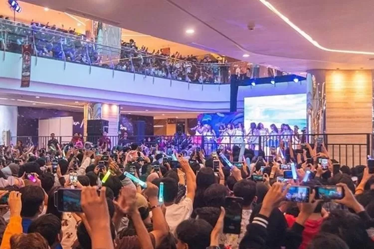 Acara Summer Tour JKT 48 di Mall Tentrem Semarang. Penyelenggara dipanggil pihak kepolisian.  (Instagtam JKT48)