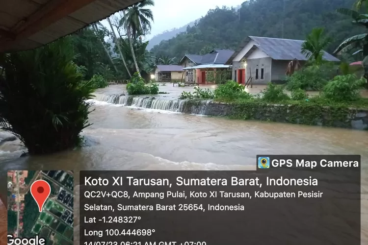 Salah satu lokasi banjir di wilayah Kecamatan Koto XI Tarusan (Kominfo Pesisir Selatan)
