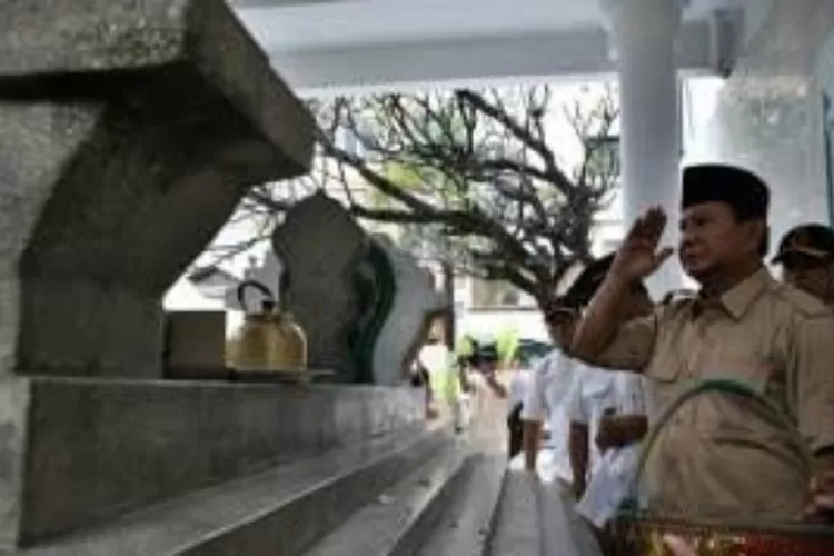 Makam Pangeran Diponegoro dan Prabowo Subianto  (istimewa )