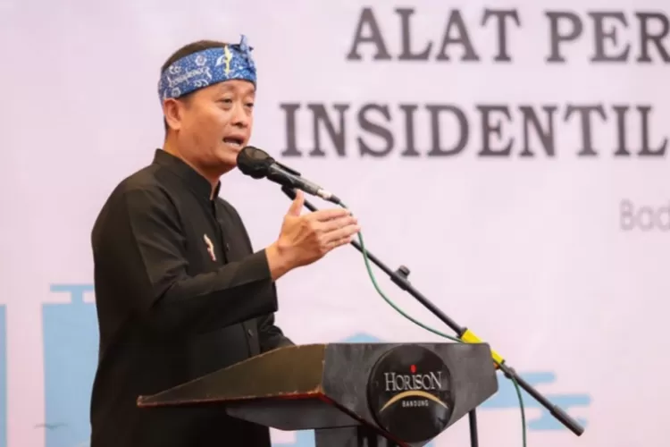 Pemkot Bandung akan copot alat peraga kampanye jika partai politik tak menjaga estetika kota saat masa kampanye Pemilu 2024. (Dok. Humas Pemkot Bandung)