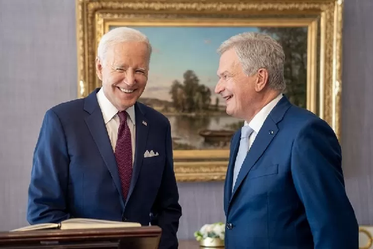 Presiden Amerika Joe Biden (kiri) (Penulis Febri Daniel Manalu )