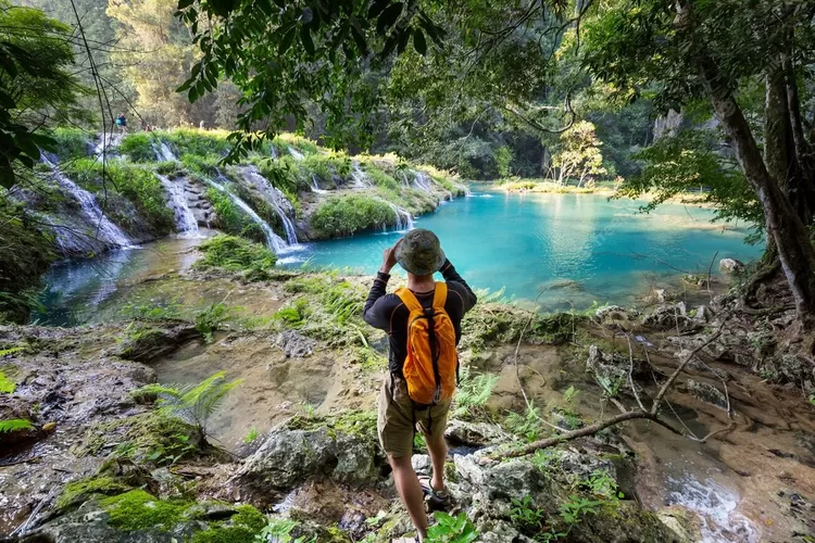 Objek Wisata di Kalimantan Barat yang takboleh dilewatkan dan harus dikunjungi  (Freepik)
