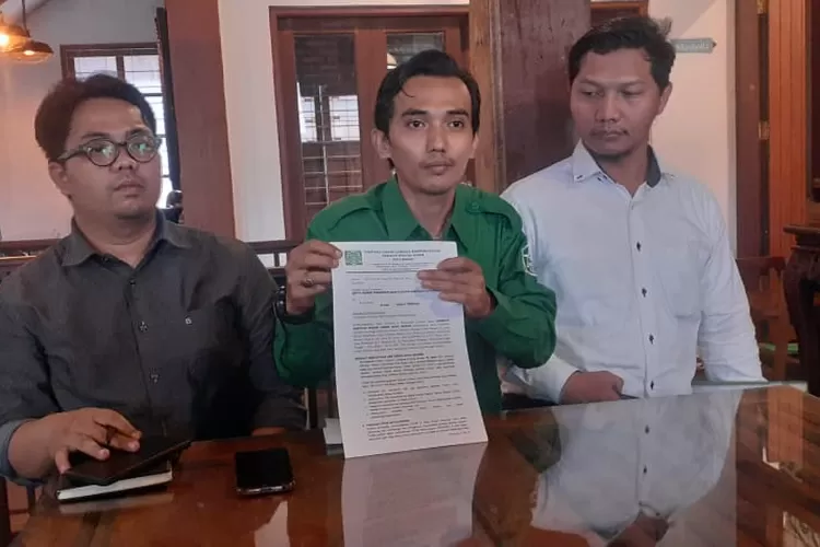 Ketua LBH GP Ansor Kota Bogor Rudi Mulyana menerima aduan ortu siswa soal PPDB, sehingga pihaknya layangkan surat terbuka ke KPK dan Kejagung RI (Dok Metropolitan)