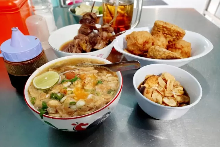 Soto ayam enak di Semarang (Foto: akun Google Fashya Febriana)