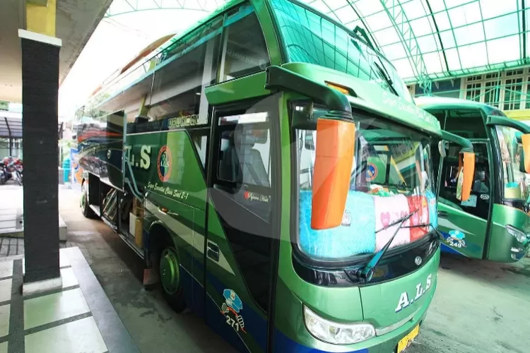Harga Tiket Bus Legendaris PO ALS,Trayek Medan- Padang 2023./Traveloka