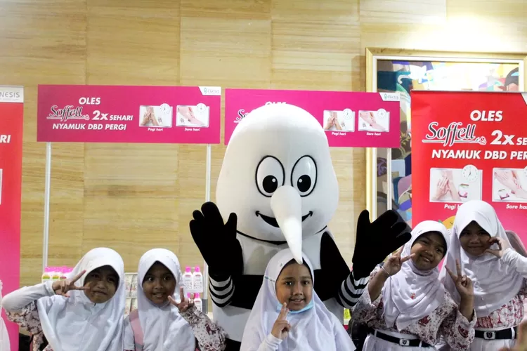 Lomba mewarnai bagi anak-anak  SD di Jakarta digelar Enesis- Kemenkes, Selasa (17/7/2023). 