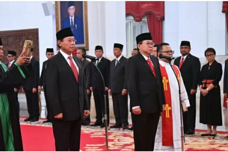 Jokowi Lantik Dua Anggota Baru Wantimpres: Ternyata Diminta atau Tidak, Wantipres Wajib Nasihati Presiden  (BPMI Setpres)
