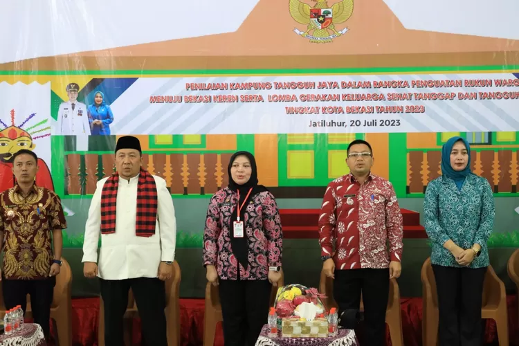 Tim penilai KTJ 2023 hadir di RW 08 Kelurahan Jatiluhur, Kota Bekasi. (Pemkot Bekasi)