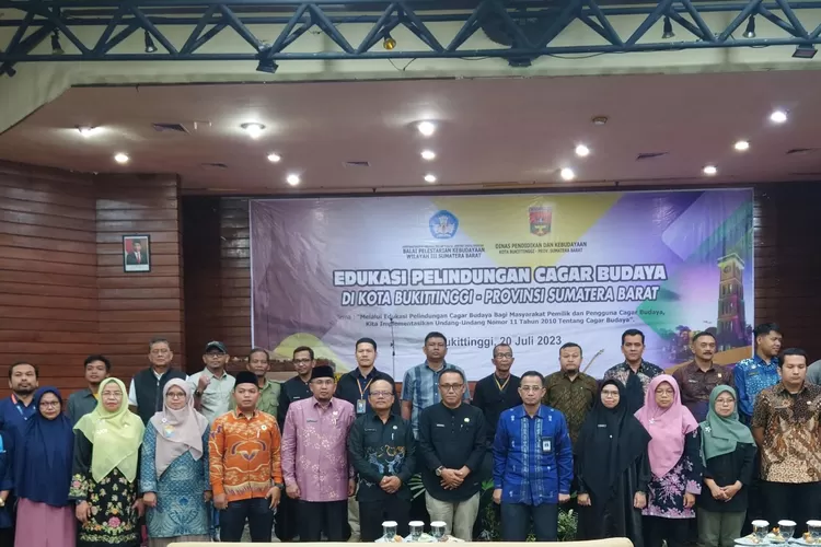 BPK Wilayah III Provinsi Sumatera Barat, bekerja sama dengan Dinas Pendidikan dan Kebudayaan Kota Bukittinggi gelar seminar Edukasi Perlindungan Cagar Budaya (Harianhaluan.com/Vesco)
