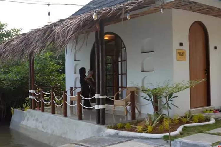 Villa Murah di Mandeh, Kulik Kayu Resort Aesthetic dengan View di Bibir Pantai