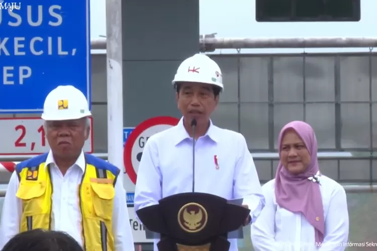 Presiden Jokowi saat meresmikan Jalan tol bengkulu-Taba Penanjung.  (YouTube Sekretariat Presiden)