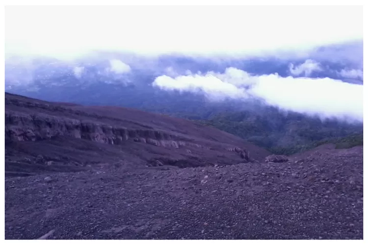 Rekomendasi Menikmati Liburan dengan Mendaki 3 Gunung Penyangga Bumi Minangkabau (Alissa Hermilah/Harianhaluan.com)