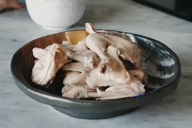 Resep ayam pop khas Padang (YouTube Simple Rudy TV)