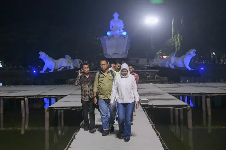 Bupati Purwakarta Anne Ratna Mustika memilih mengamankan pasokan air buat persawahan petani ketimbang menggelar pertunjukan Air Mancur Sri Baduga pada puncak Hari Jadi Purwakarta. (Diskominfo Purwakarta)