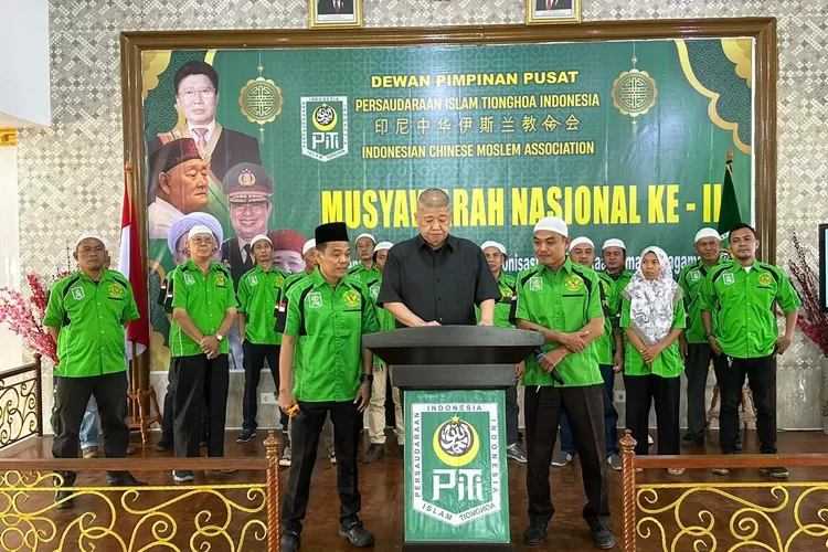 Ketua Umum Ormas PITI dr  Ipong Hembing Putra menyampaikan sambutan pada Munas II di Jakarta, Jumat- Sabtu (21-22/7/2023). Turut mendapingi jajaran pengurus PITI 2023-2026.