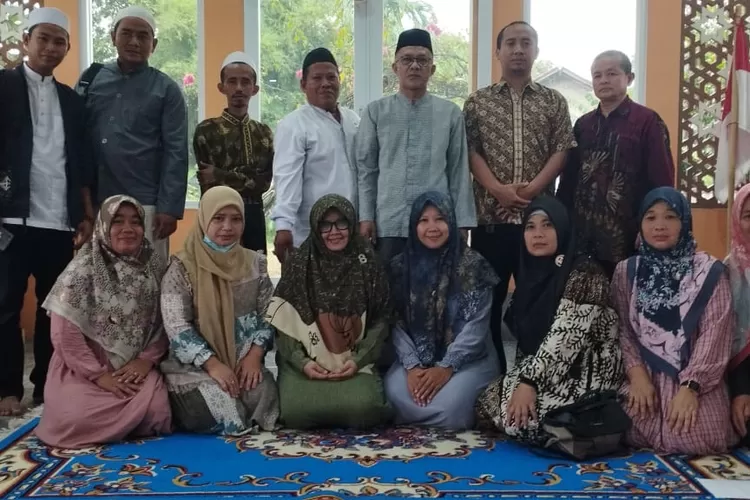 Silaturahmi Pengurus FKDT Kec. Cibinong &amp; Pembahasan Program Kerja  (Catatanfakta.com)