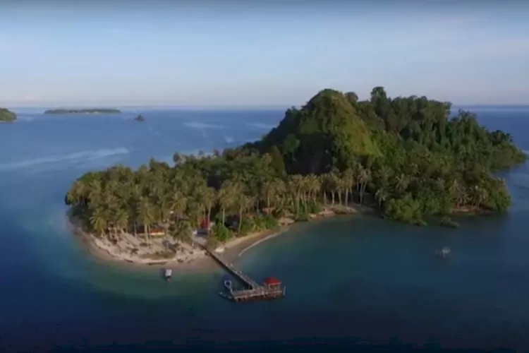 Pulau-pulau Terindah Surga Tersembunyi di Sumatera Barat, Begini Sensasi Menginap di Tenda Tepi Pantai (pariwisata.padang.go.id)