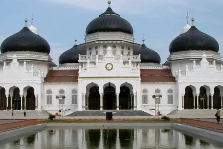 Masjid Baiturrahman, ikon Provinsi Aceh.  (Dunia Masjid )