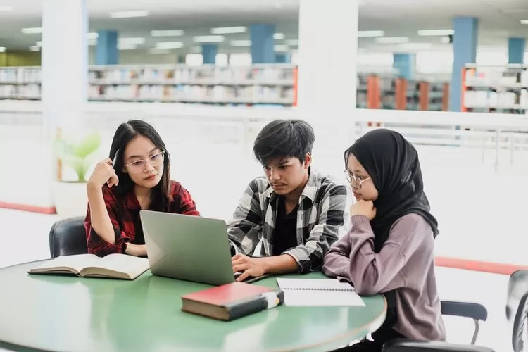 Ini dia kampus di Indonesia yang memiliki kisah horor  (Freepik/ queenmoonlitestudio)